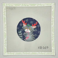Tabby Cat Xmas Circle
