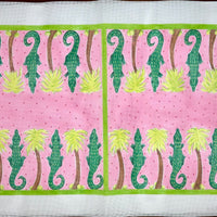 Lilly Inspired Backgammon Board with Dice Cups