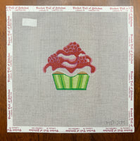 Raspberry Crème Cupcake
